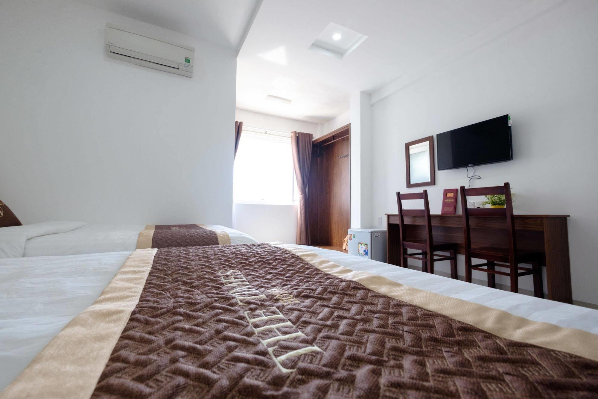 The Times Hotel Hue Exterior foto